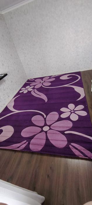 Продам ковёр 3,5×2,5м