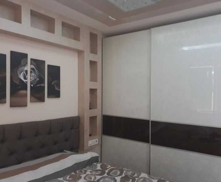 Продава се Тристаен апартамент в София, Витоша - 103 кв.м за 1941 €/кв.м - Снимка #3