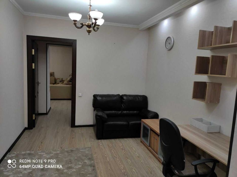 между метро ойбека и цум