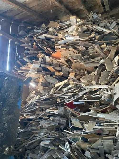 Deșeuri din PAL pentru foc , alternativa lemne sau brichete