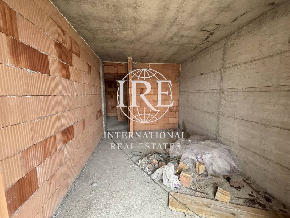 Продава се Двустаен апартамент в Варна, м-т Пчелина - 67 кв.м за 1836 €/кв.м - Снимка #2