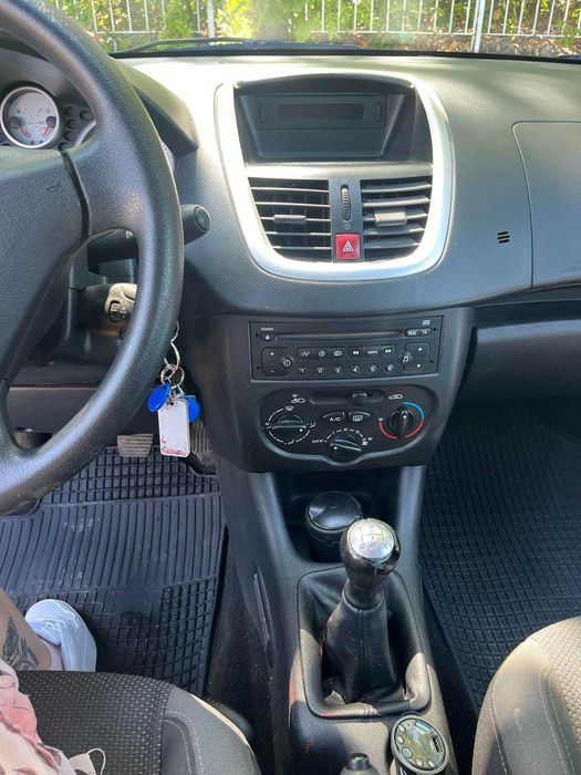 Peugeot 206+ 1.4 75кс
