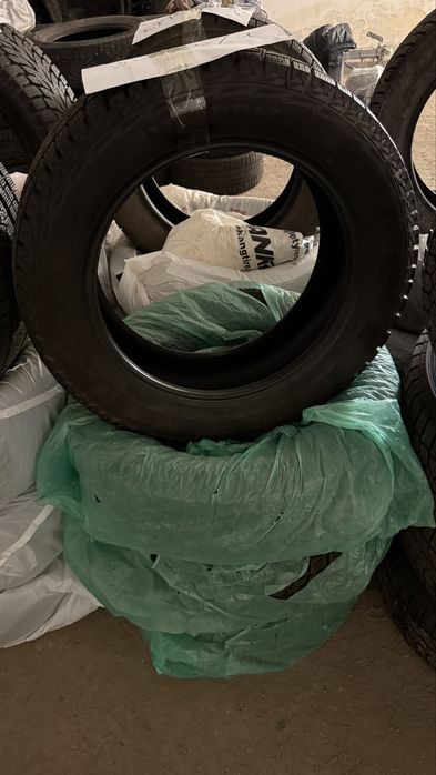 Зимняя резина 215 60 r17