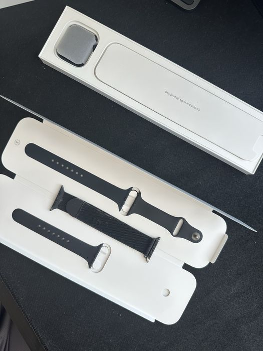 Apple Watch SE2 44mm Full Box