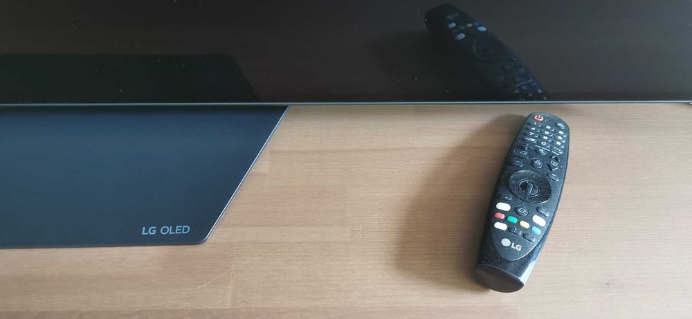 Televizor LG OLED55B9SLA, ecran defect
