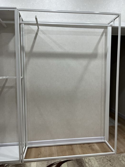 Стойки для одежды