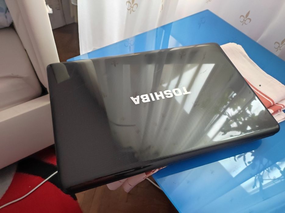 Laptopuri diferite modele