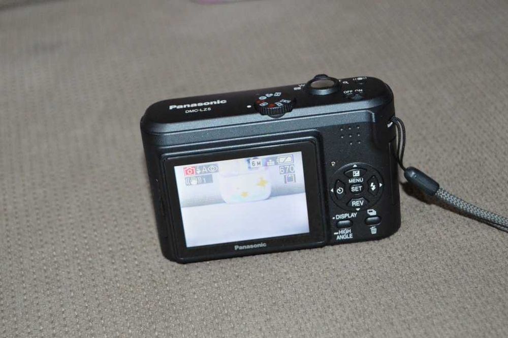 Aparat Foto Digital Panasonic Lumix DMC-LZ5 – 6.0 MP, Zoom Optic 6x, Stabilizare Mega O.I.S., Baterii AA