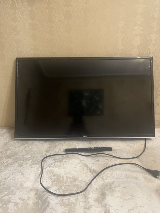 Продам телевизор TCL