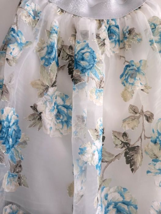 Страхотна пола до коляно