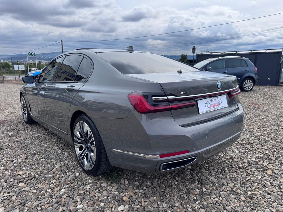 BMW SERIA 7  BMW 730d  X-drive G11 Laser,Ventilatie, Trapa, Soft closse,  Carbon