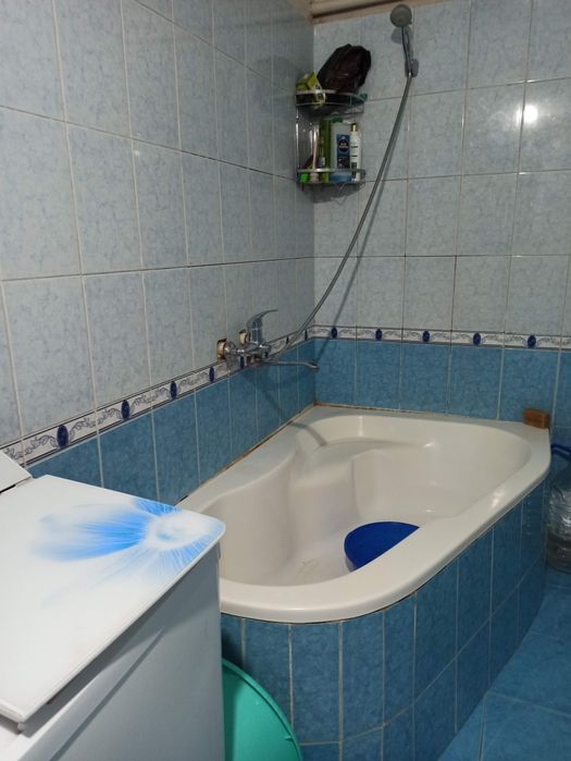 Дукан имараты жасаў уйи менен бирге сатылады