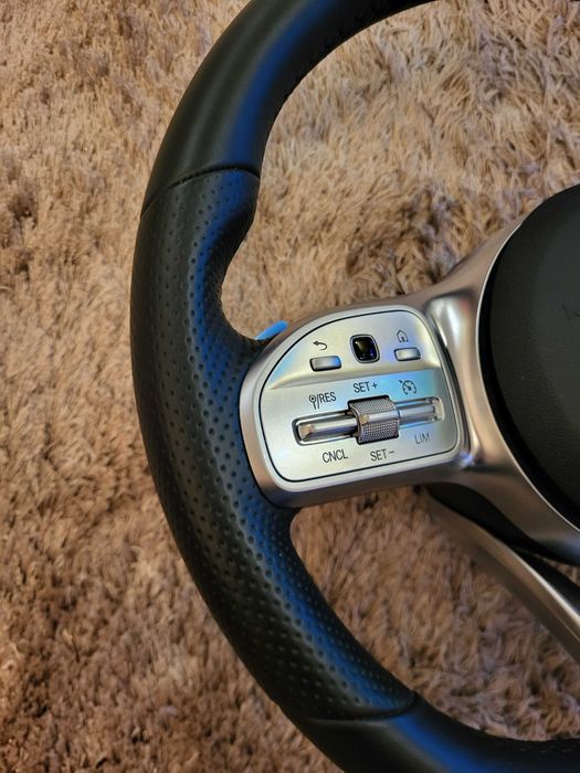 Оригинален волан AMG