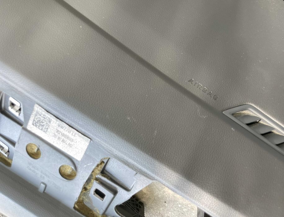 VW Taigo - plansa de bord - set centuri de siguranta - kit airbag