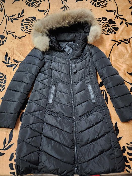 Зимно яке с качулка от естествен косъм
