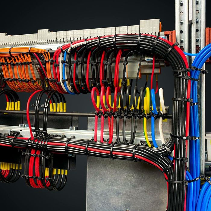 24/7. По Всему Городу! У вас Проблема дома со Светом вызывайте нас Мы