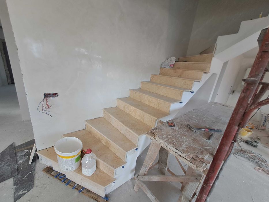 Amenajari interioare glet rigips stuk gresie decoruri