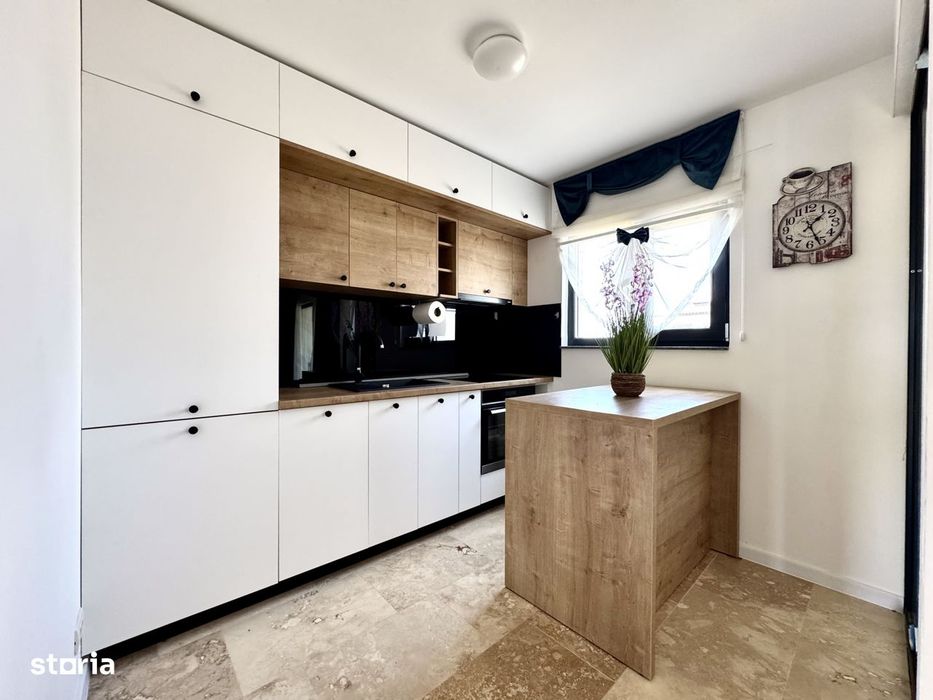 Casa 5 Camere P+1 | Teren 250mp | 2 Locuri Parcare | 125000e luna asta