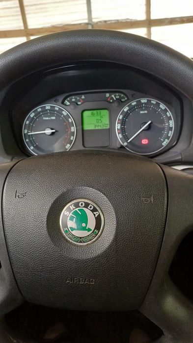Vând Skoda Octavia 2 1,9 2006, al doilea proprietar, rulata doar România.