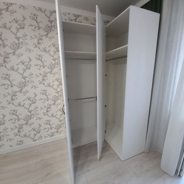 Продам шкаф для одежды
