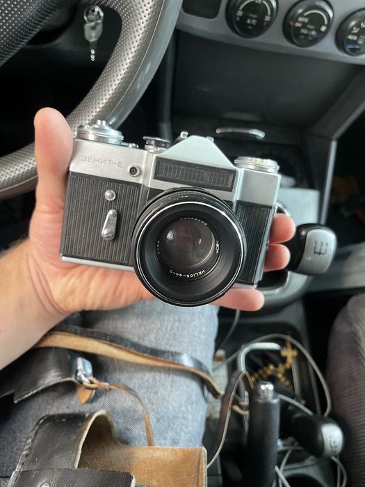 Плёночный фотоаппарат Зенит-Е (Zenit-E)