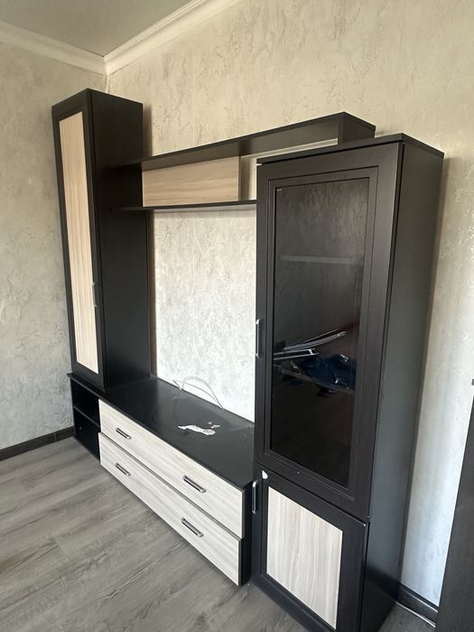 Продаатся шкаф для тв зоны