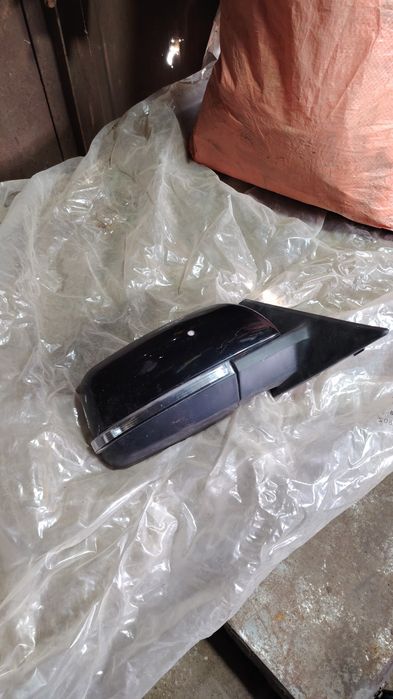 Продам от Приоры 2 зеркола