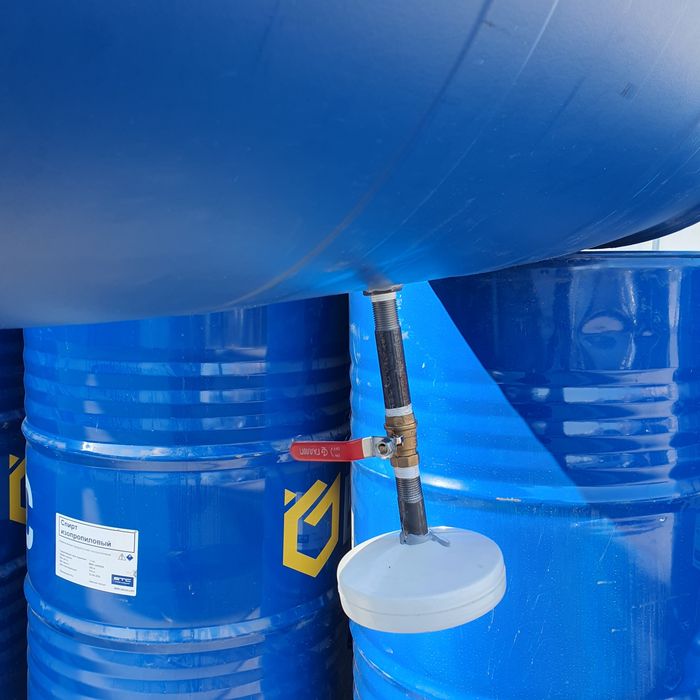 Бочка 200л пласмас