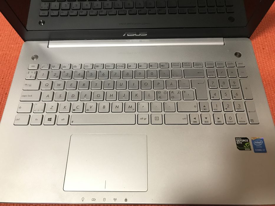 Лаптоп Asus N550JK