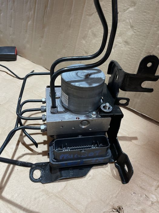 Pompa abs Peugeot 5008 3008 citroen DS7 1.5 hdi 1.6b 2017-2024