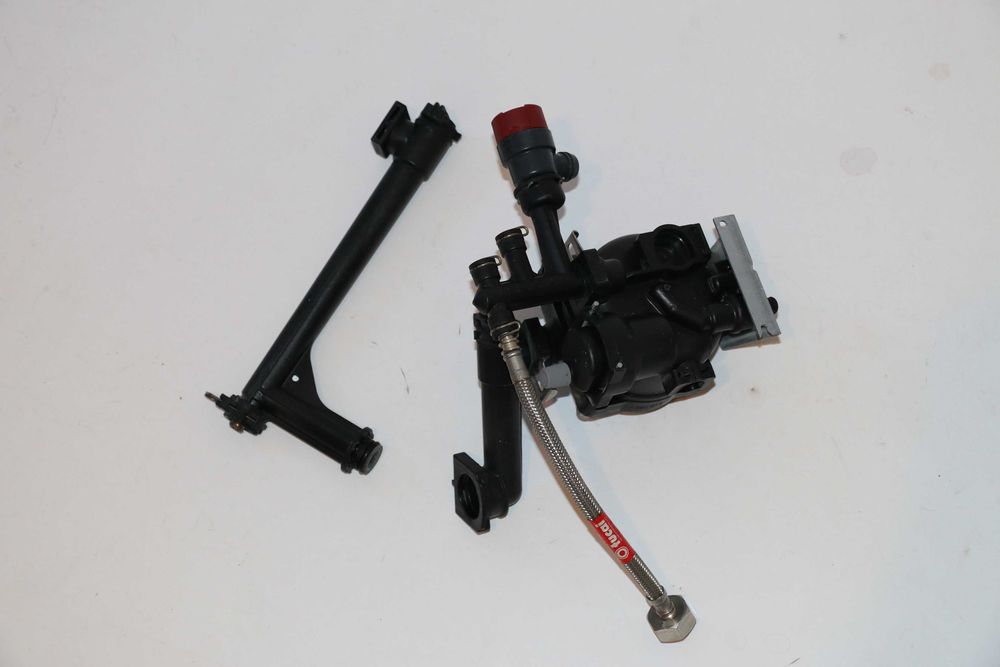 Grup hidraulic centrala Buderus GB012 si Bosch 2000 ZWB24-1