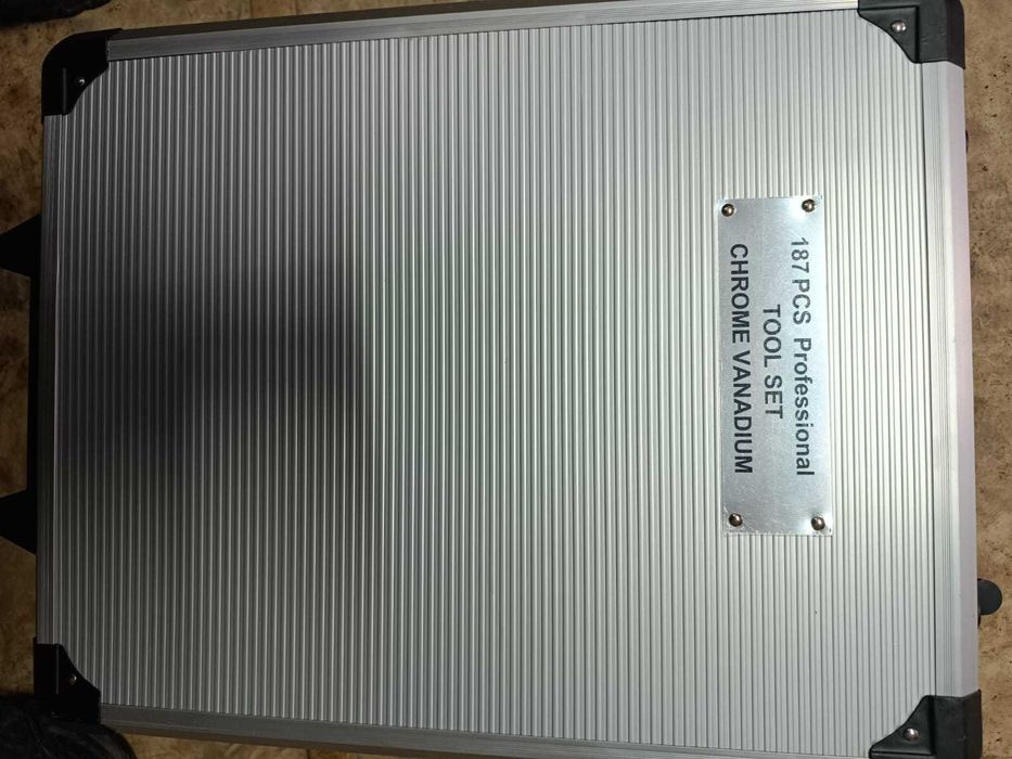 Набор инструментов.