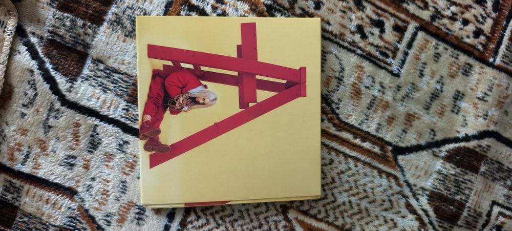 Продам CD Диск Альбома Billie Eilish dont smile at me (2017)