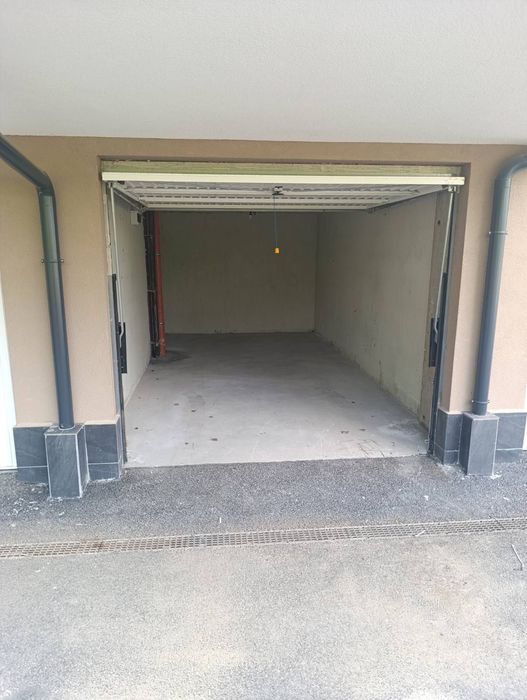 Дава се под наем Гараж / Паркомясто в София, Дружба 2 - 16 кв.м за 140 € - Снимка #1