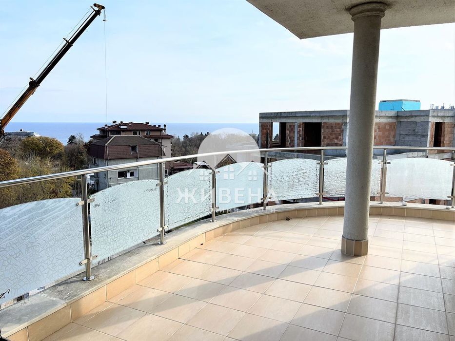 Продава се Четиристаен апартамент в к.к. Св.Св. Константин и Елена - 184 кв.м за 1903 €/кв.м - Снимка #12