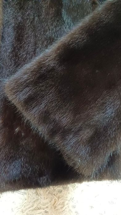 Продам норковую шубу