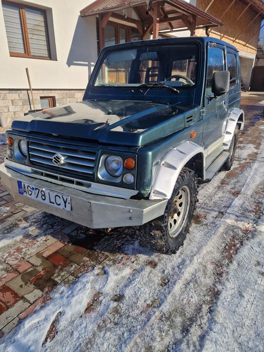 Vând Suzuki Samurai