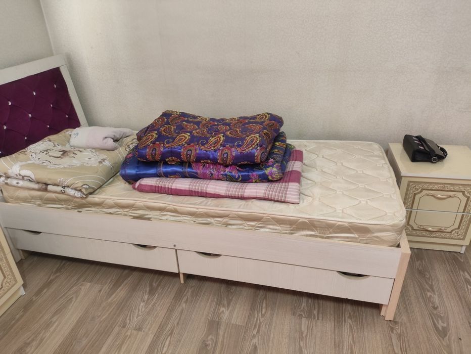 Продам кровть 2 штукт