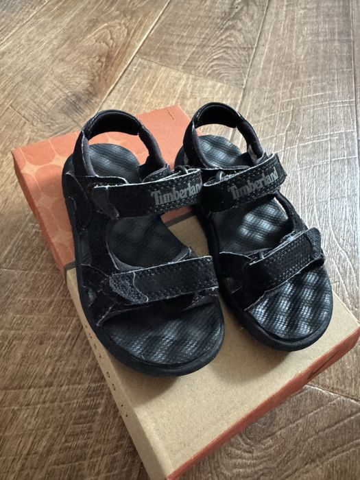 Продам сандали Timberland
