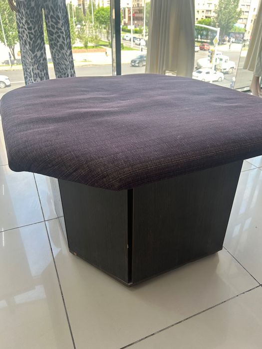 продается мягкий пуфик,диванчик