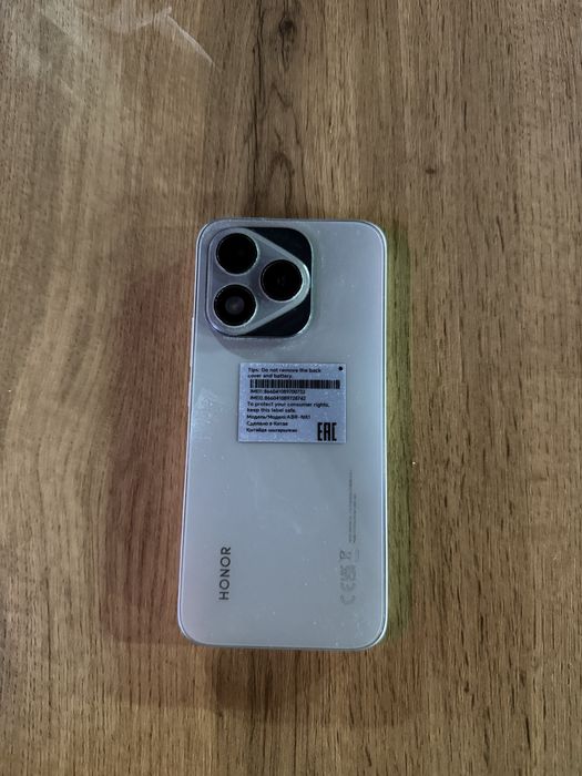 Honor 400 layt sotiladi xolati yahwi
