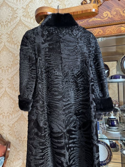 Шуба каракульча 46 раз