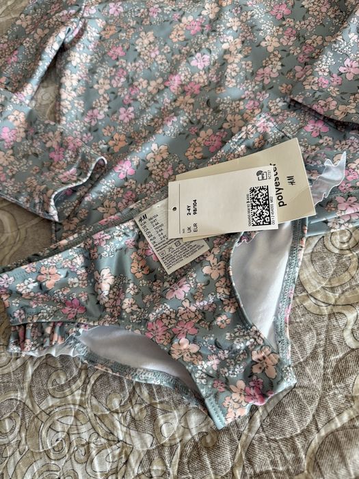 Купальник H&M на девочку 3-4 года