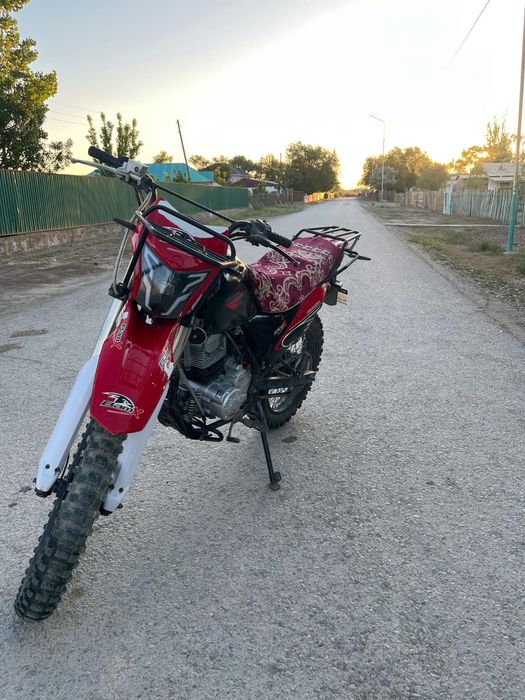 Мотоцикл 300 куб
