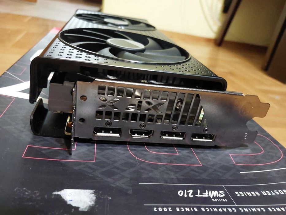 RX 7600XT 16GB - Asus Dual, XFX Speedster Quick 309, XFX Swift 210