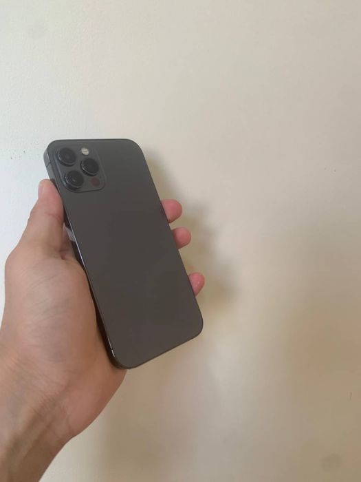 Iphone 12 pro…..