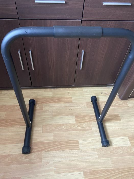 Продам брусья черные
