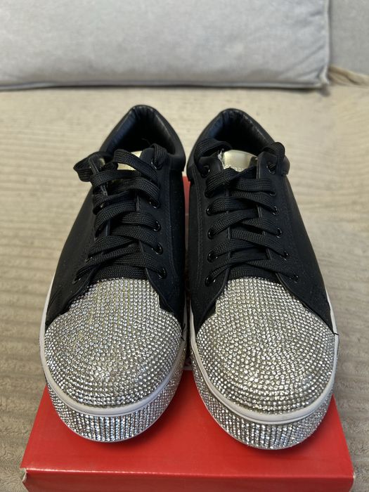 Продам женские кеды