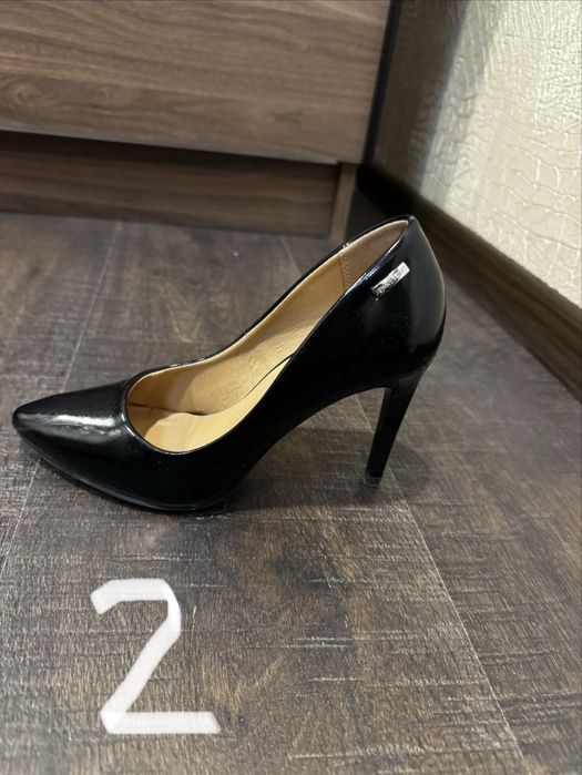 Дамски обувки