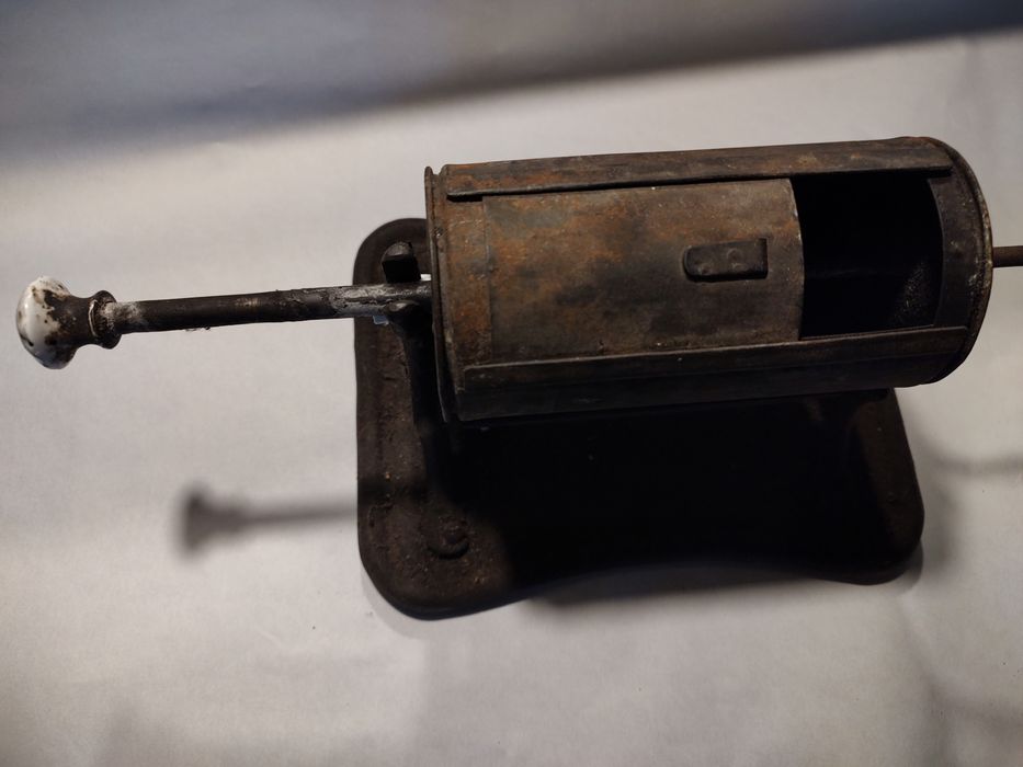 Prăjitor de cafea manual vechi